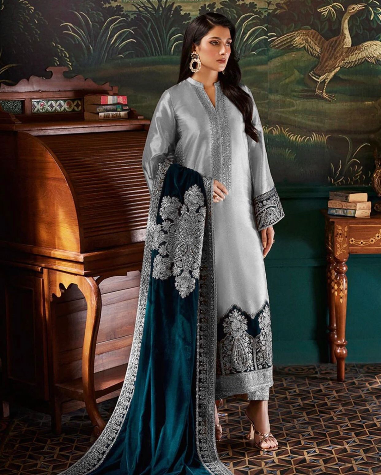 ZAINAB CHOTTANI VELVET COLLECTION