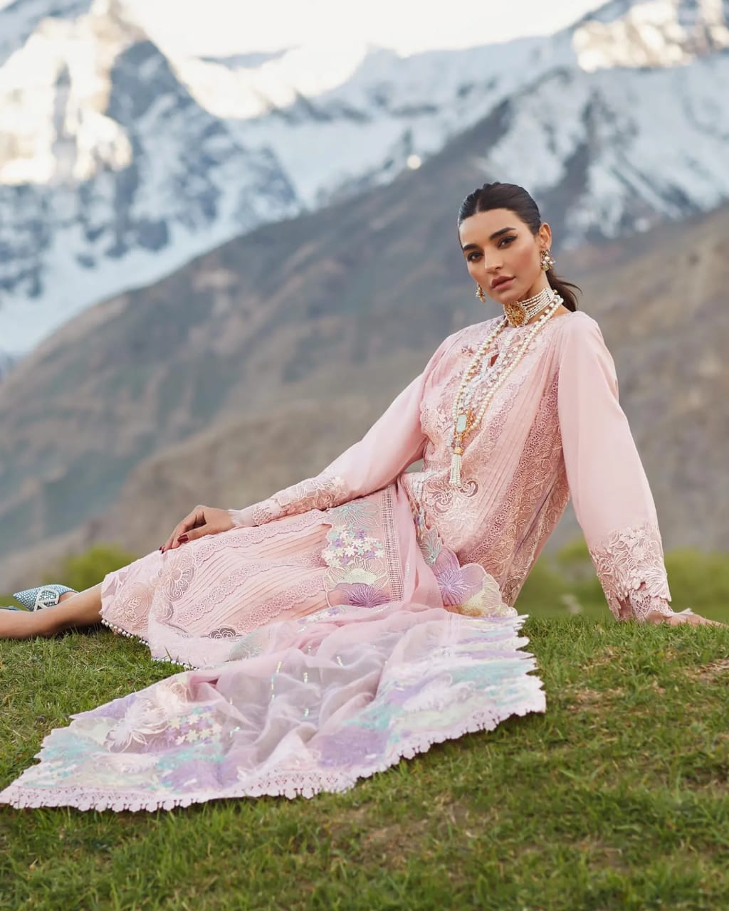 Crimson Embroidered Lawn Collection-TeaPink