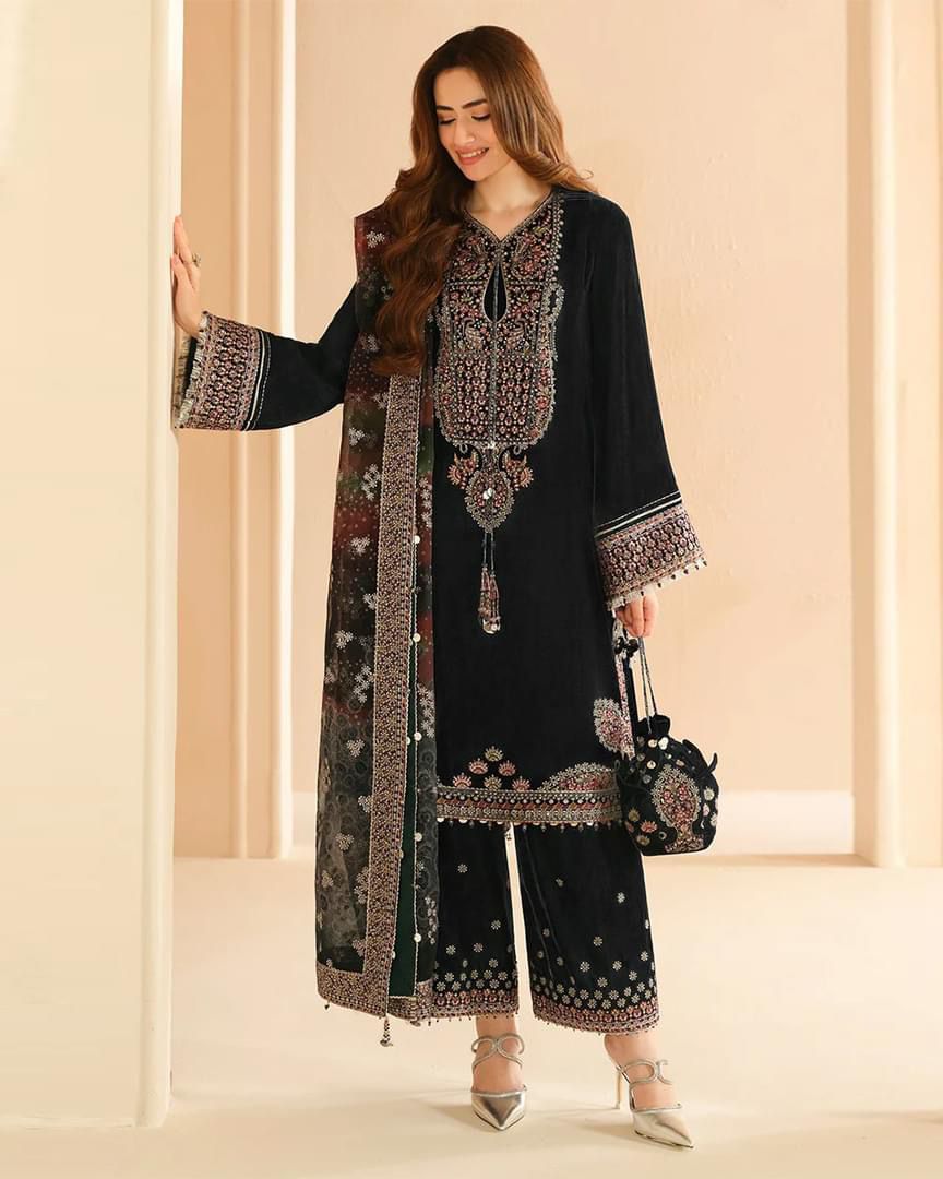 Jazmin Luxury Velvet Wedding Collection- Black