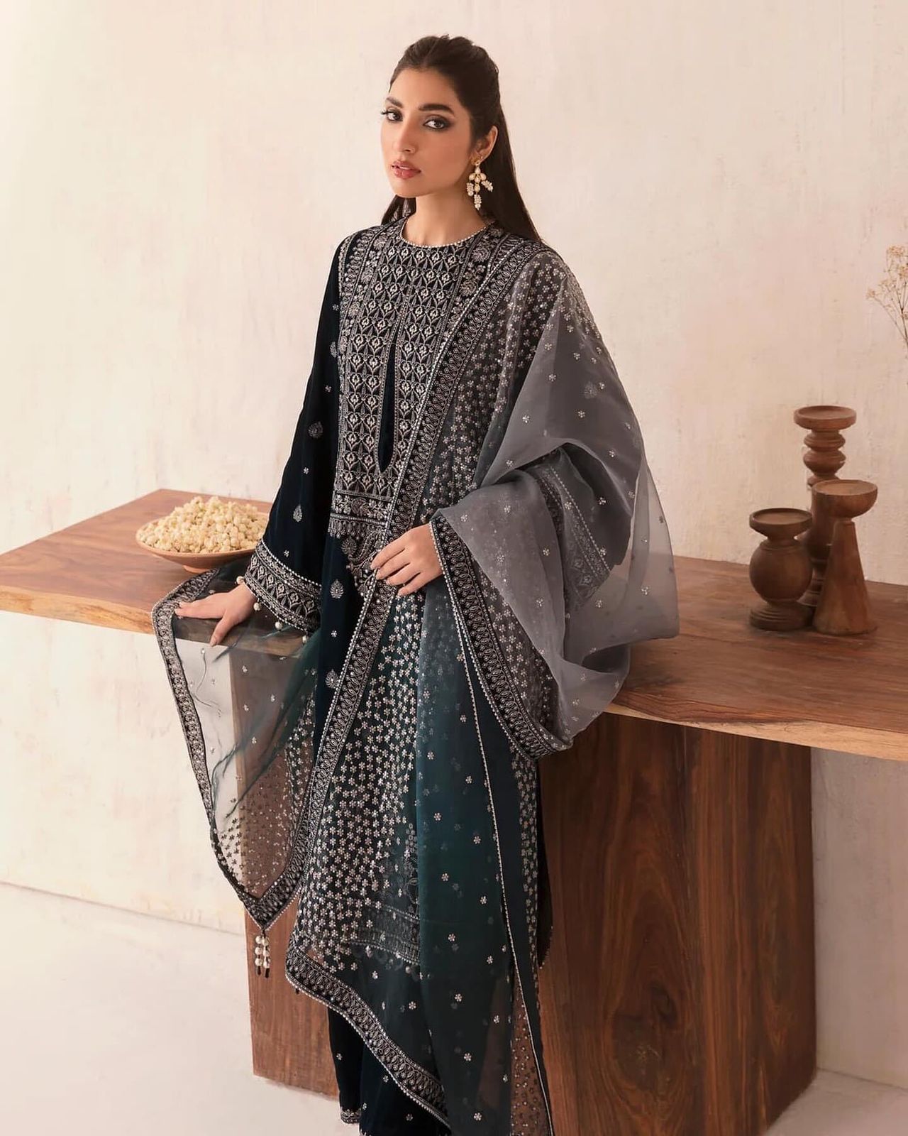 BARAQUE VELVET COLLECTION BLUE