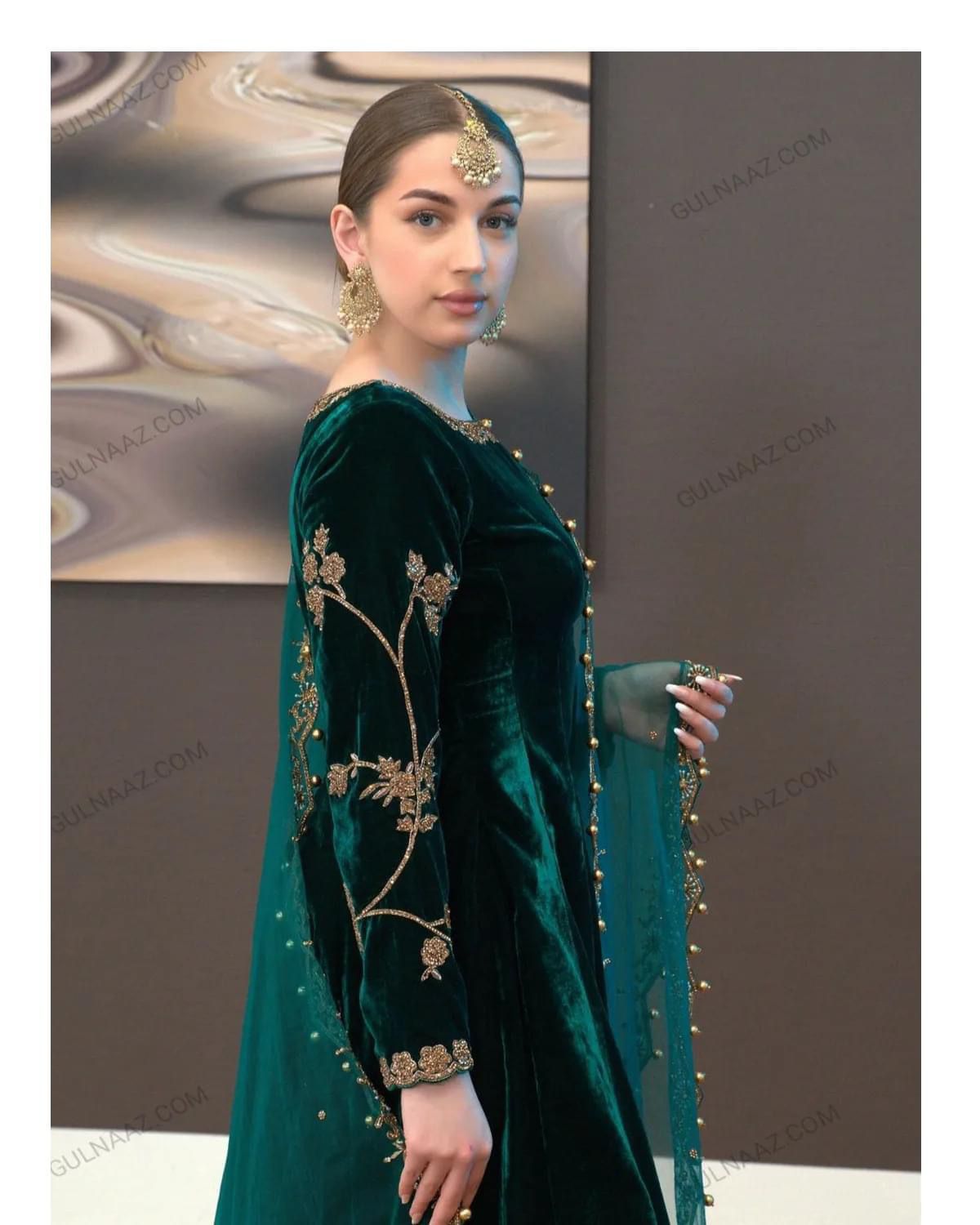 Falak Naz Velvet Collection