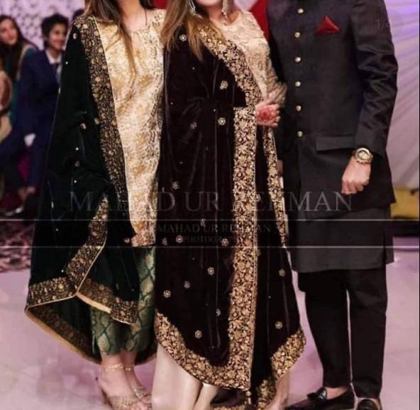 VELVET EMBROIDERED SHAWL