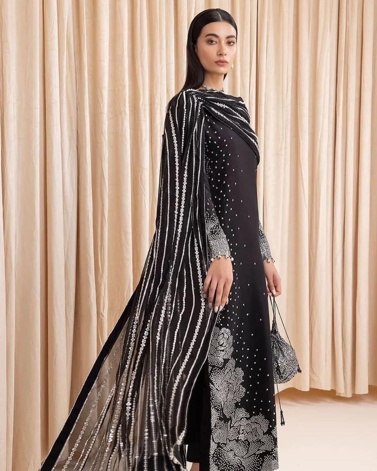 JAZMIN RAW SILK WITH CRINKLE CHIFFON DUPPATTA☆